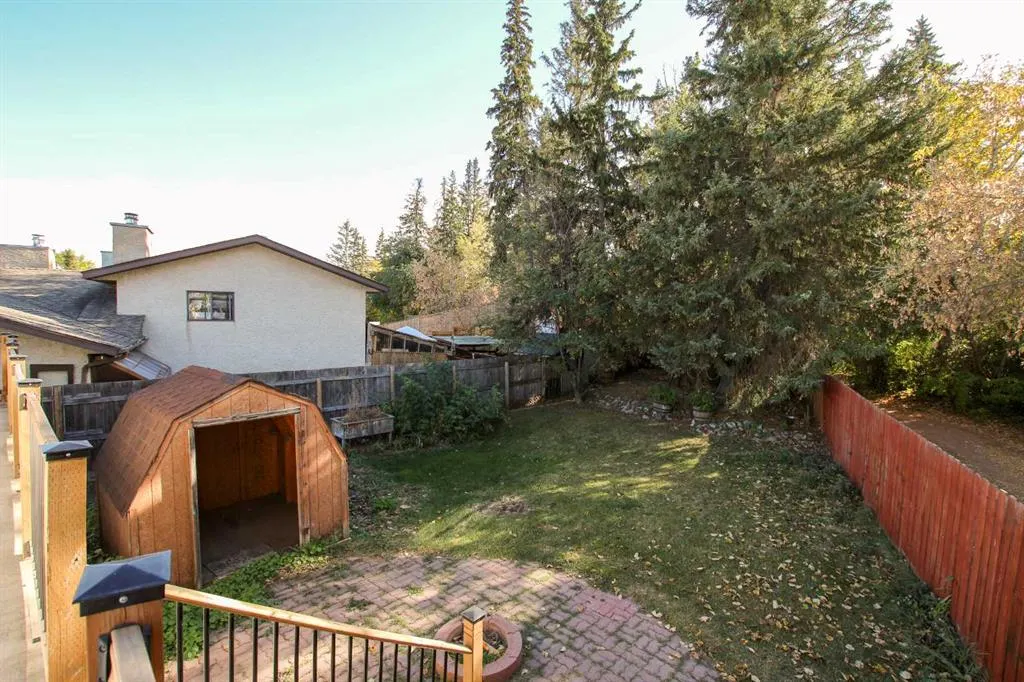 27 Gregson Crescent