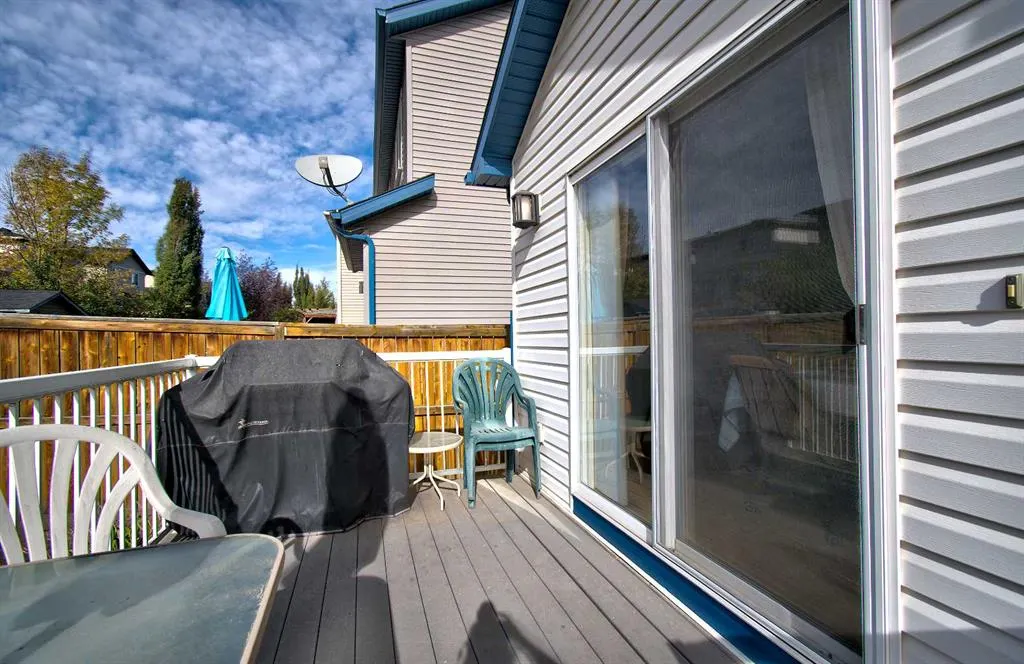 209 Sagewood Place SW