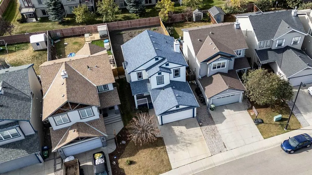 209 Sagewood Place SW