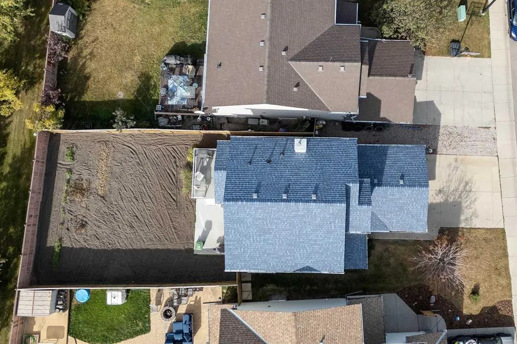 209 Sagewood Place SW