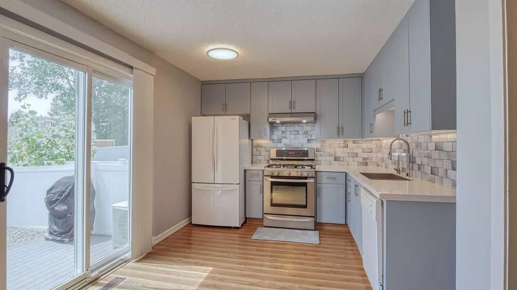 123 Woodsman Lane SW