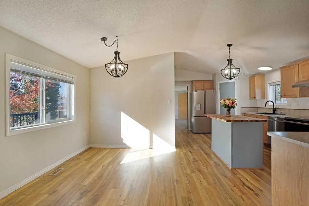 57 RoseGlen Drive