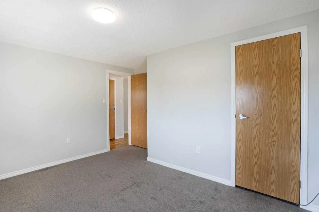 57 RoseGlen Drive
