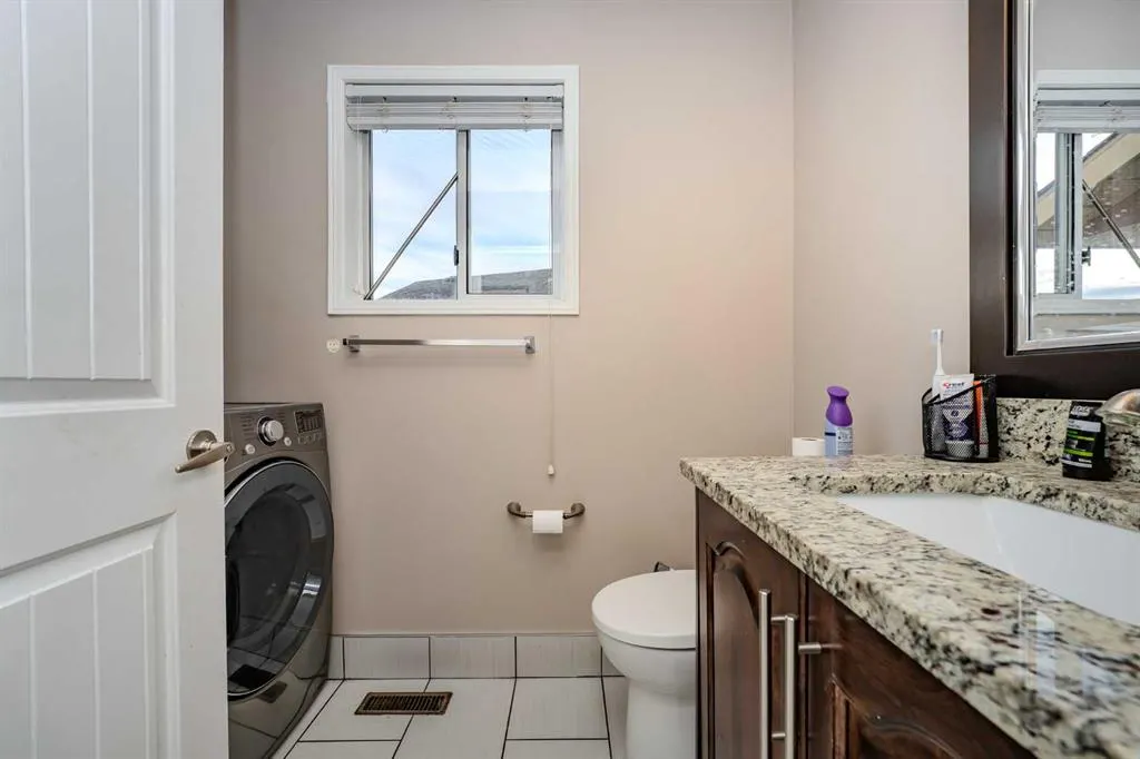 4 Del Ray Crescent NE