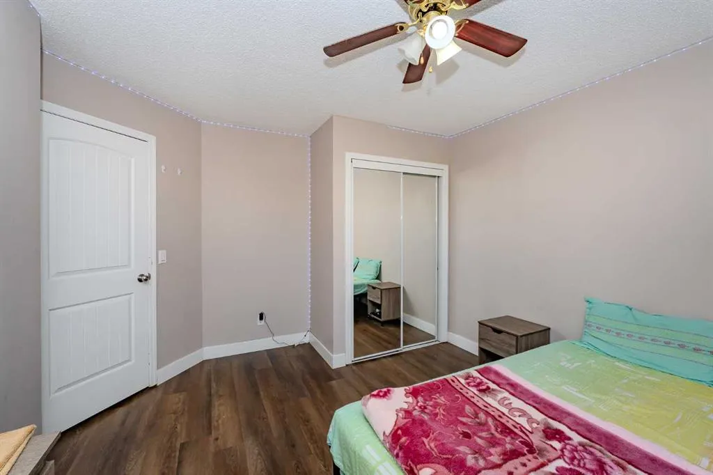 4 Del Ray Crescent NE