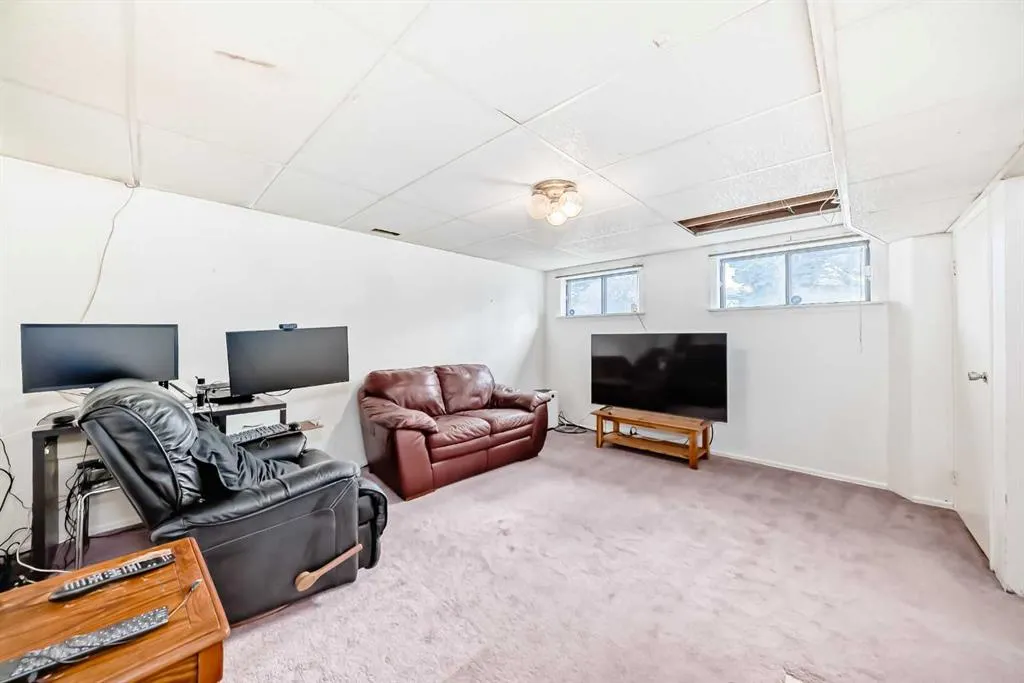 603 Mariposa Place