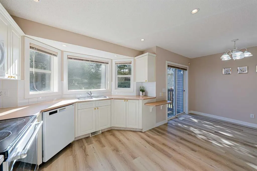 19 Sandarac Road NW