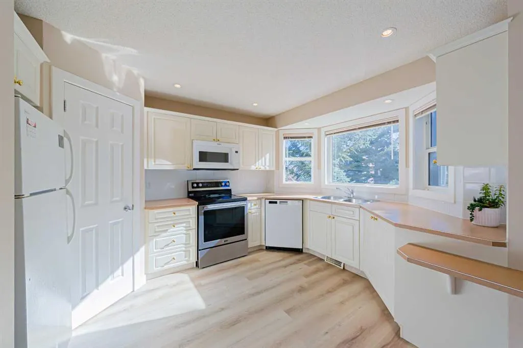 19 Sandarac Road NW
