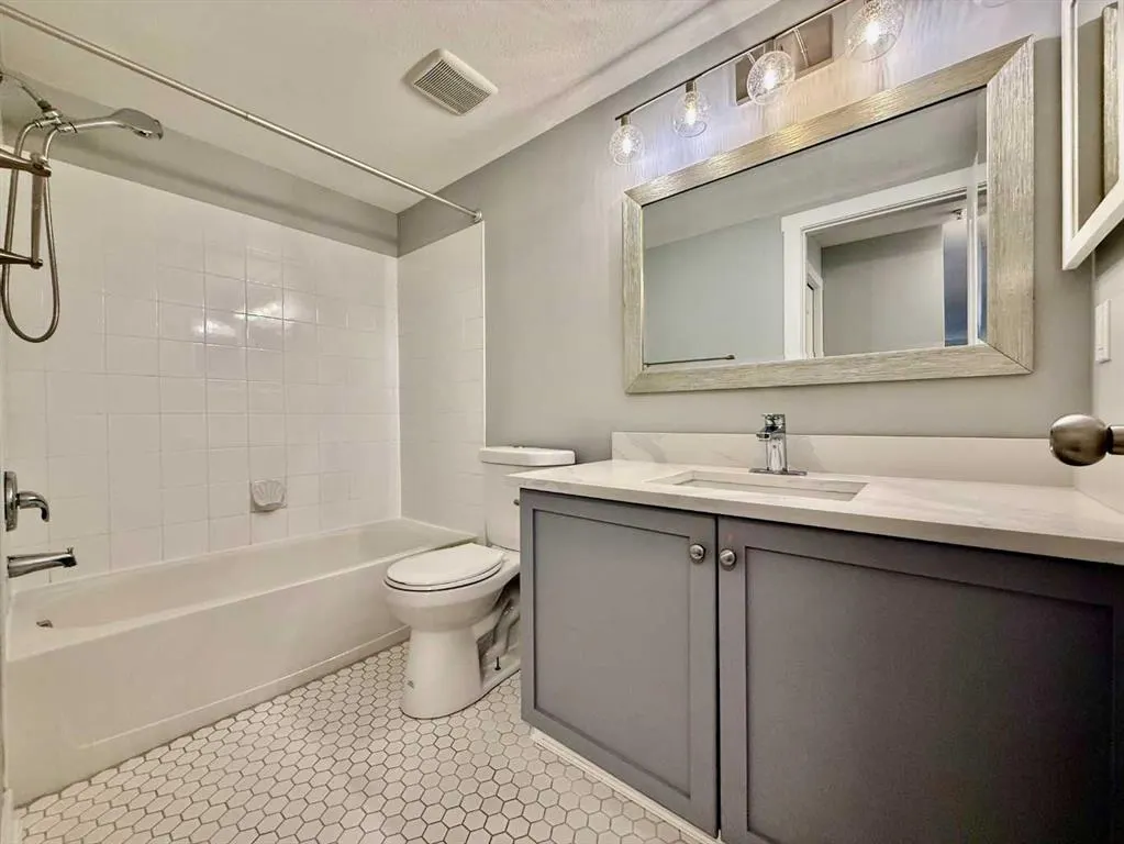 2518 Fish Creek Boulevard SW, #1212