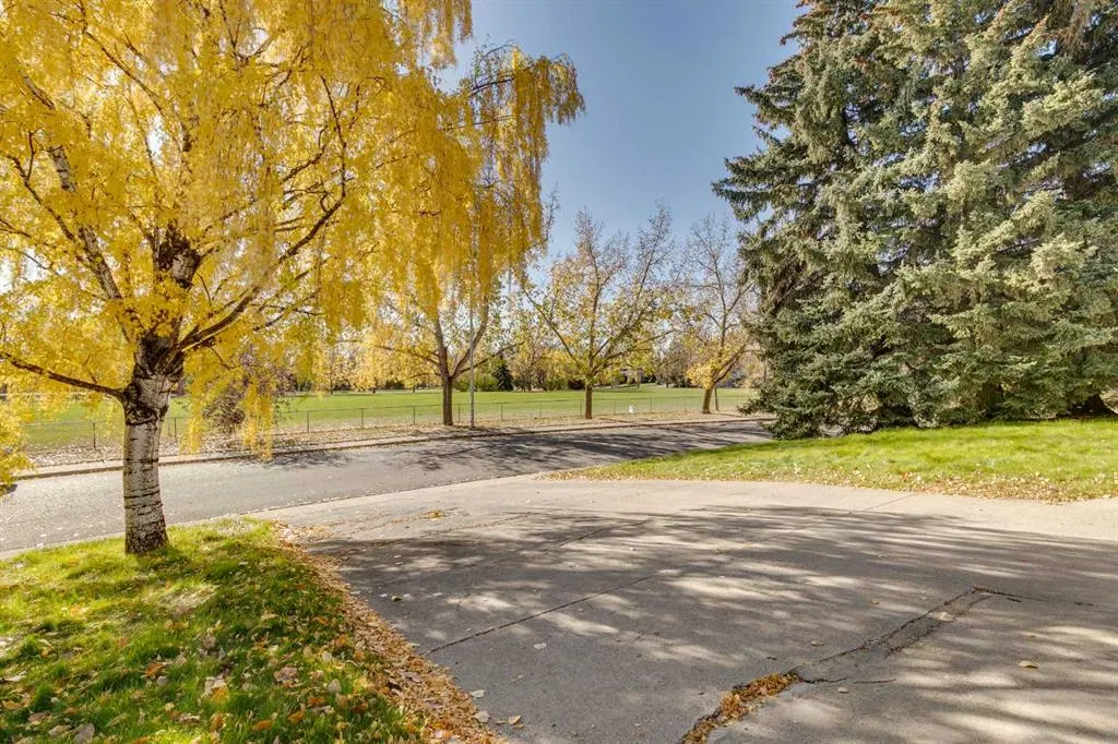 1257 Varsity Estates Road NW