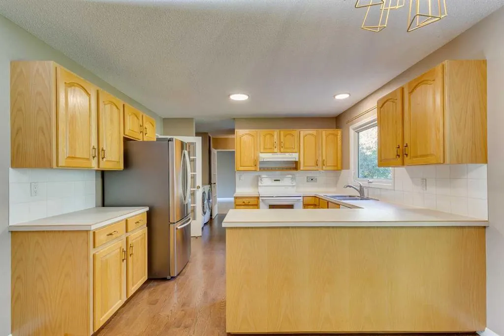 1257 Varsity Estates Road NW
