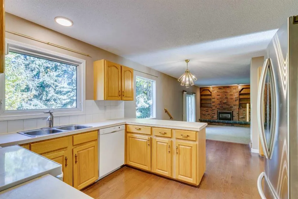 1257 Varsity Estates Road NW