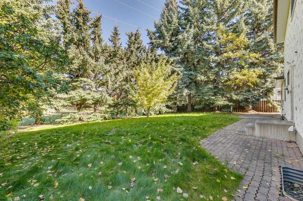 1257 Varsity Estates Road NW