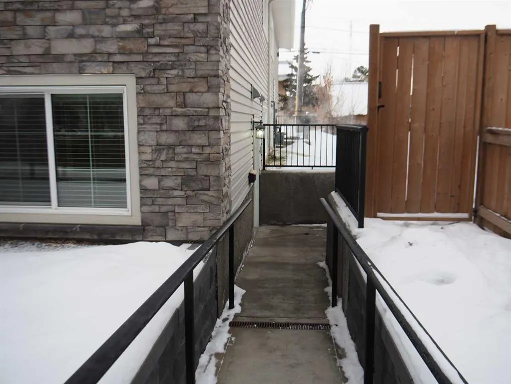 5917 51 Avenue, #1
