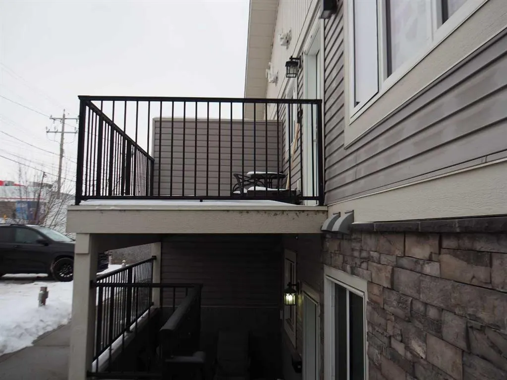 5917 51 Avenue, #1