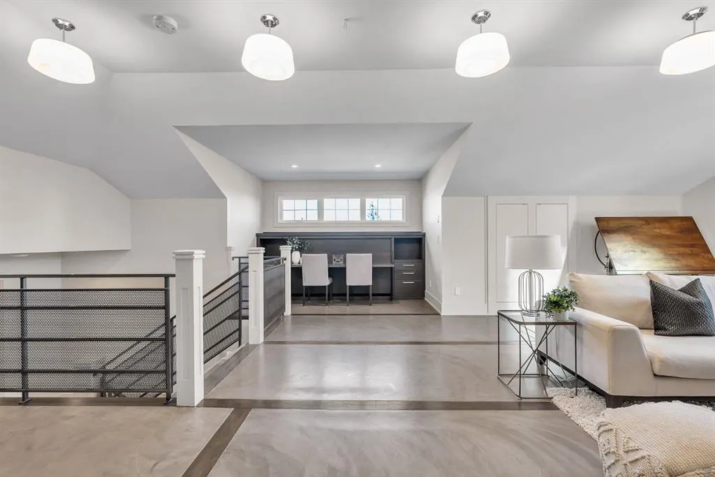 625 Britannia Drive SW