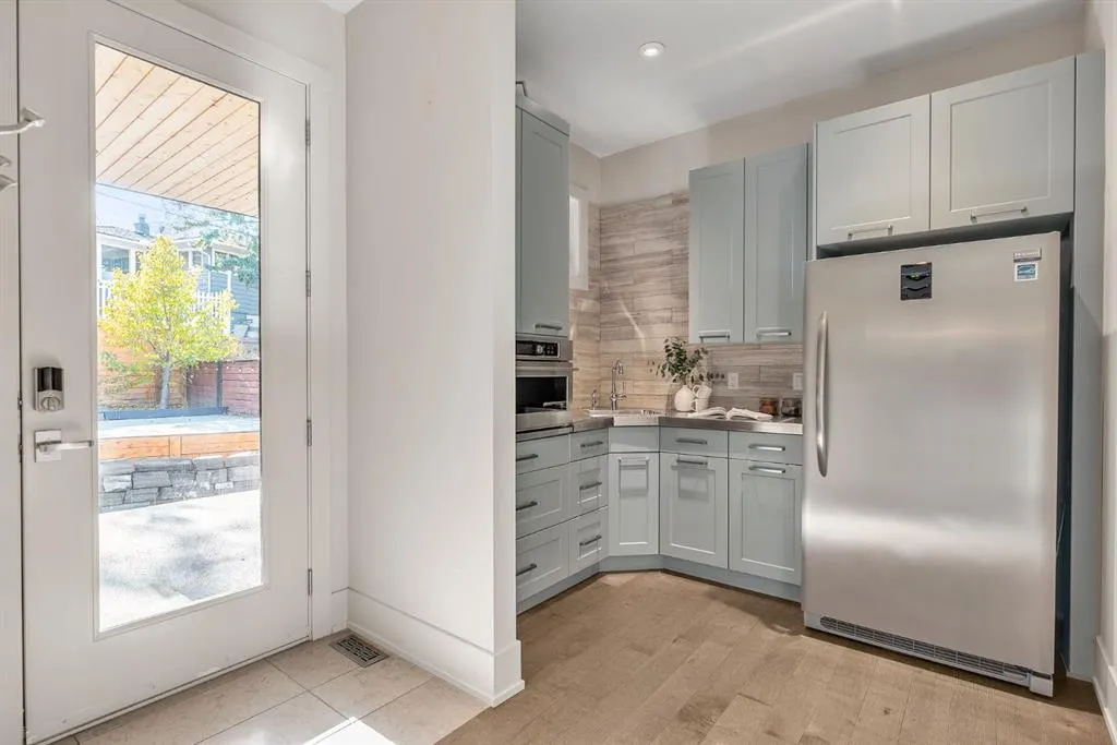 625 Britannia Drive SW