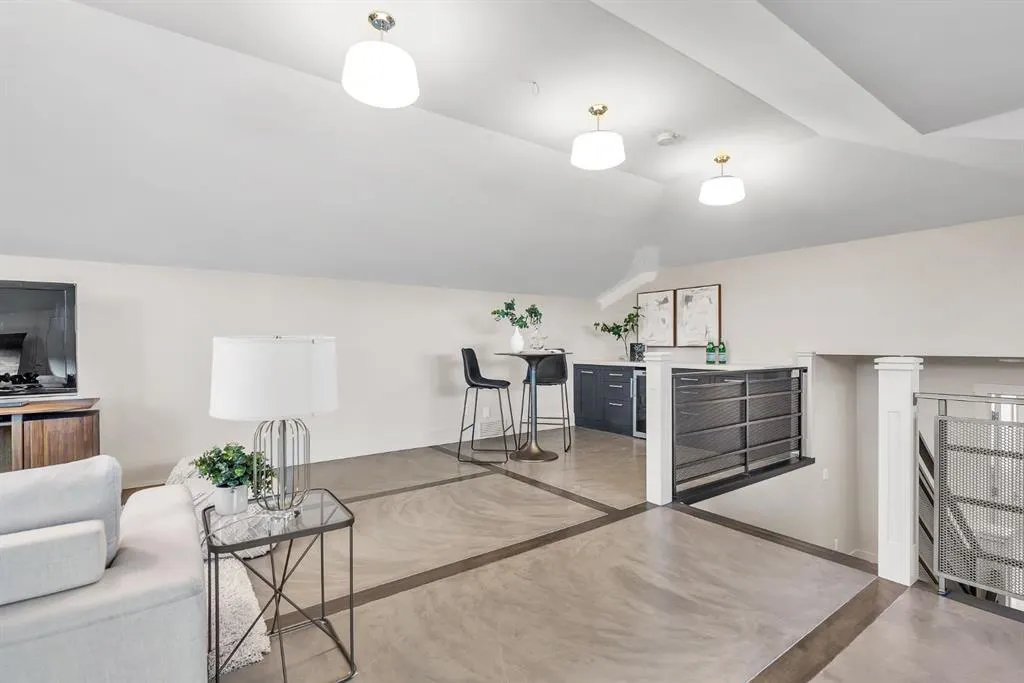 625 Britannia Drive SW