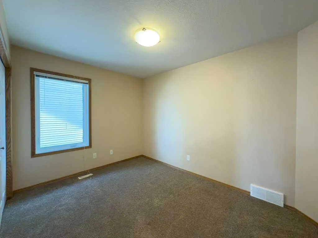 4412 58 Street Close