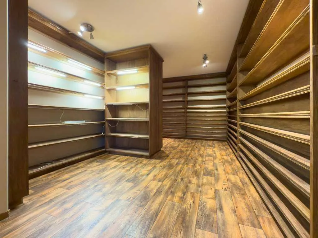 4412 58 Street Close