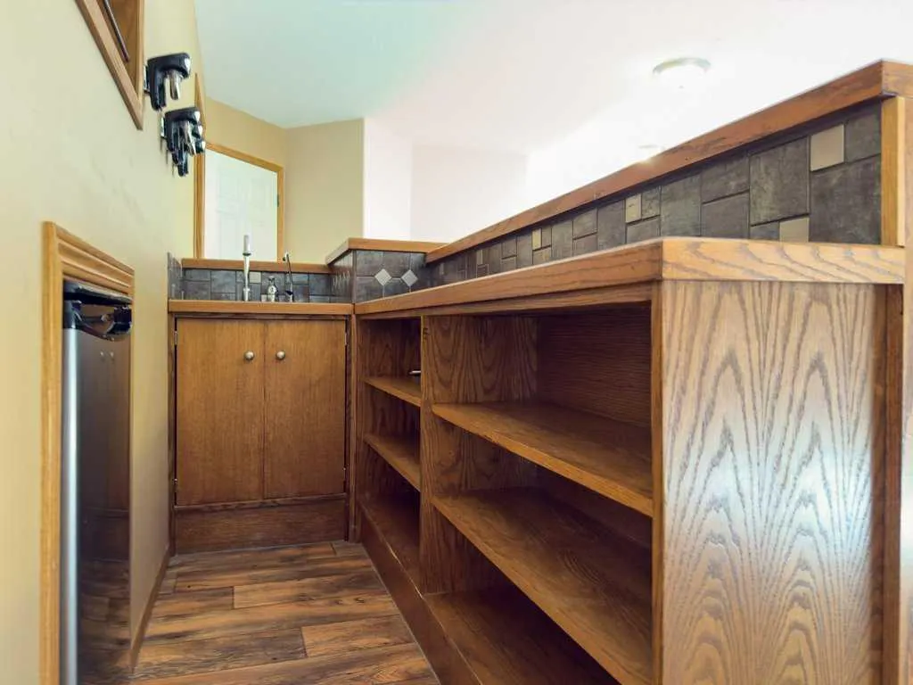 4412 58 Street Close