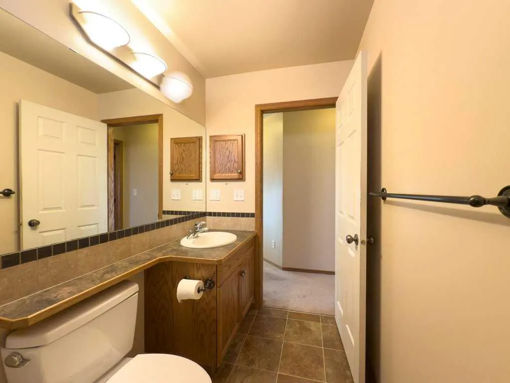 4412 58 Street Close