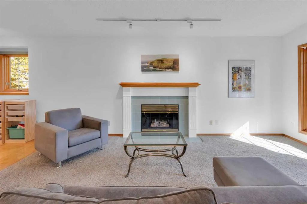 4 Christie Gardens SW