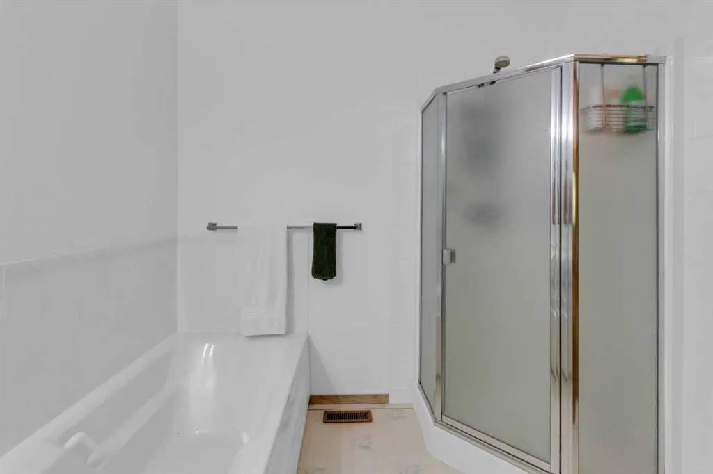 4 Christie Gardens SW