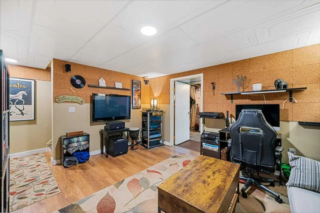 56 Shawmeadows Close SW