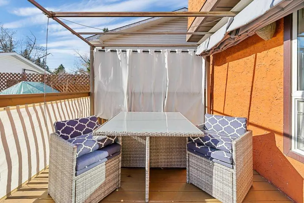 56 Shawmeadows Close SW