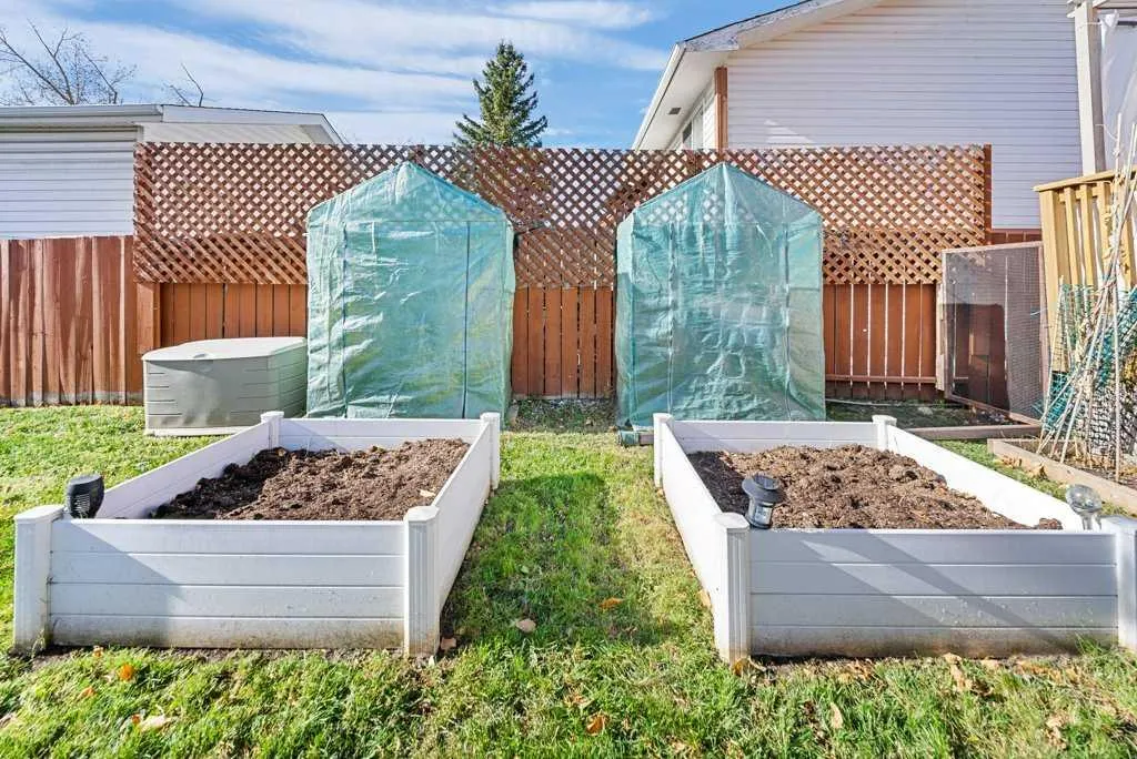 56 Shawmeadows Close SW