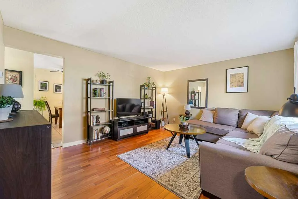 56 Shawmeadows Close SW