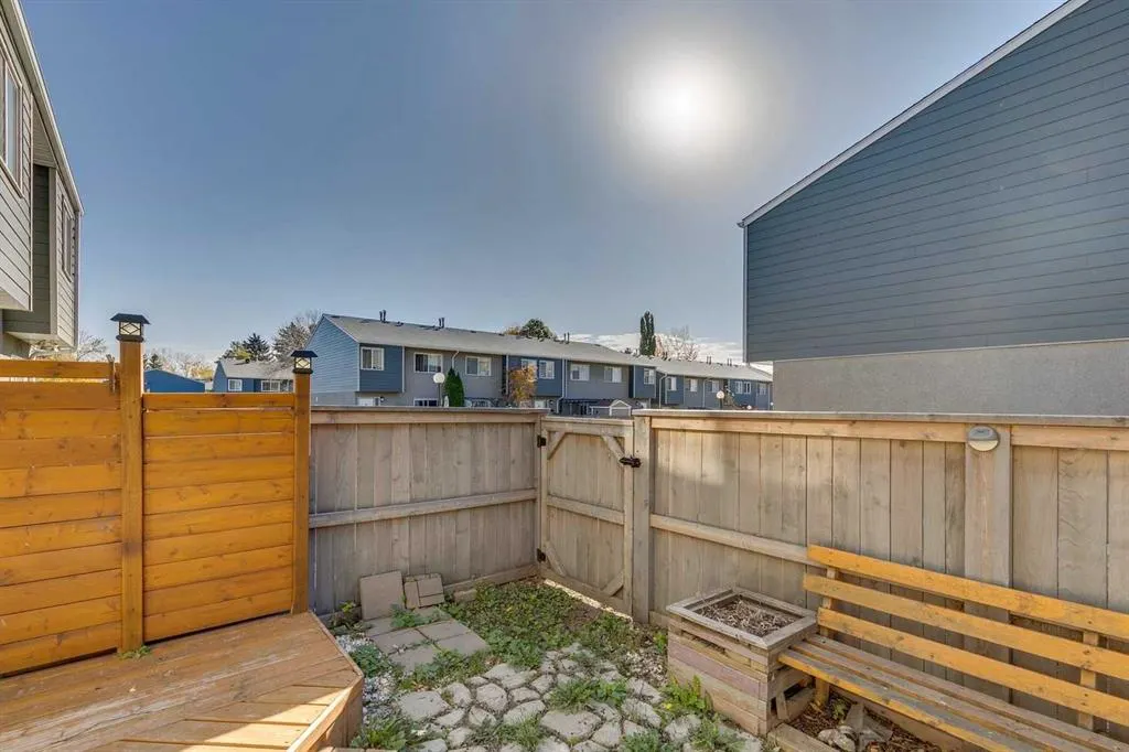 219 90 Avenue SE, #52