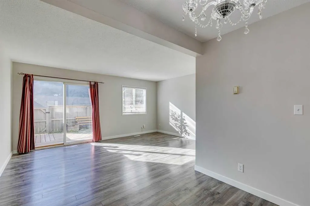 219 90 Avenue SE, #52