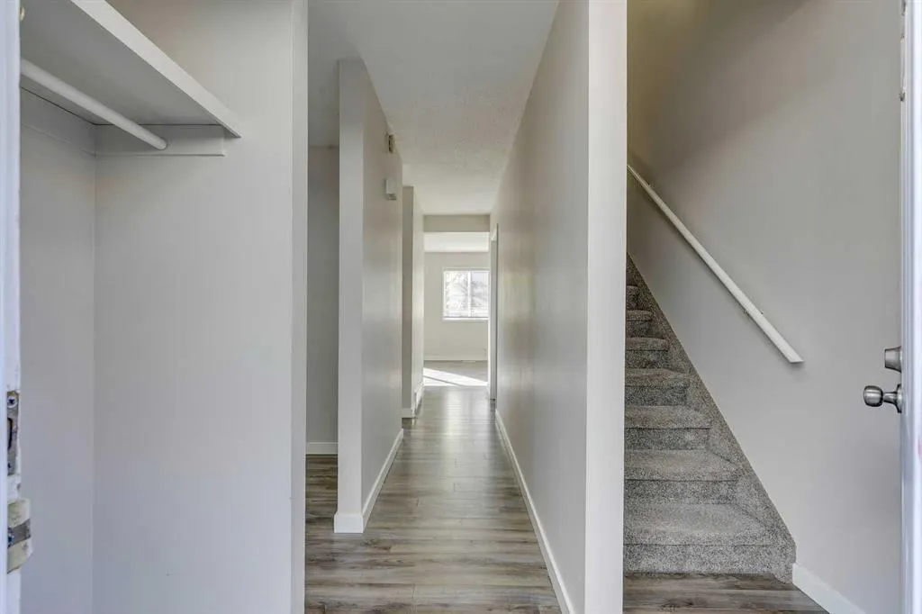 219 90 Avenue SE, #52