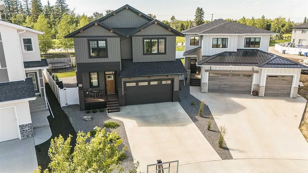 84 Emmett Crescent