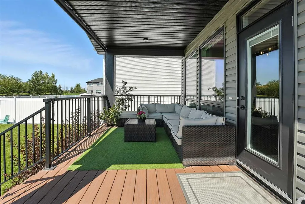 84 Emmett Crescent