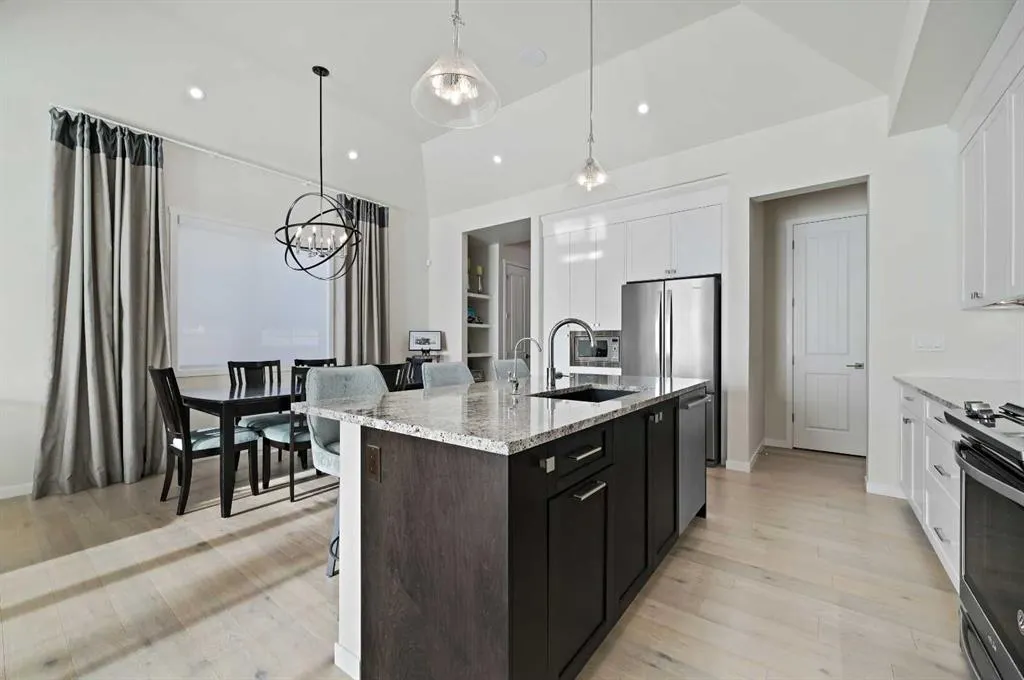 12 Cranbrook Mews SE