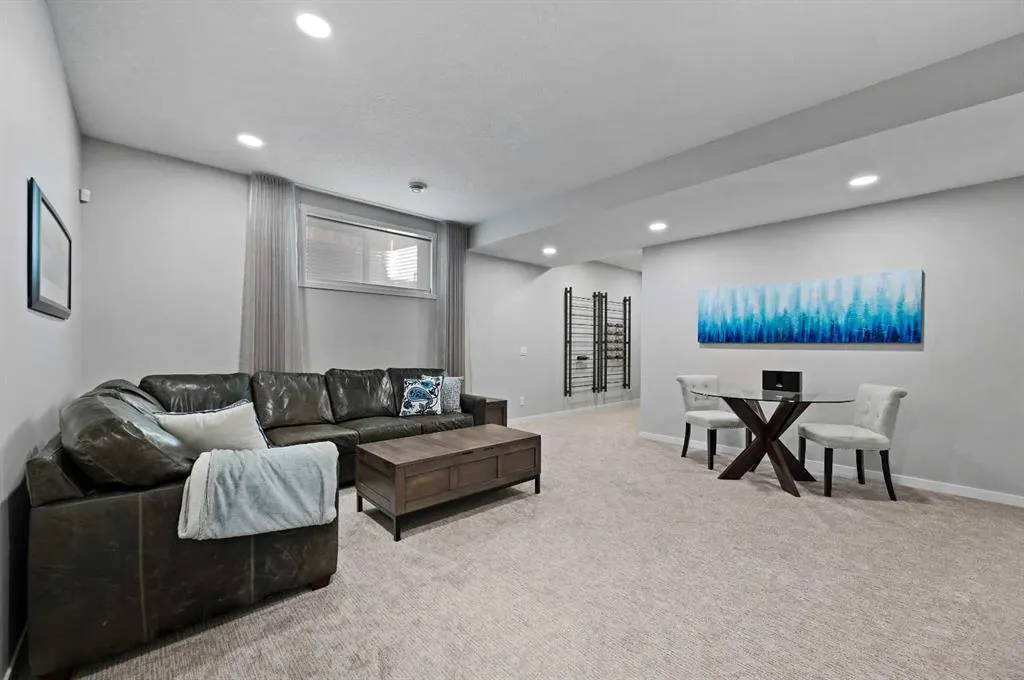 12 Cranbrook Mews SE