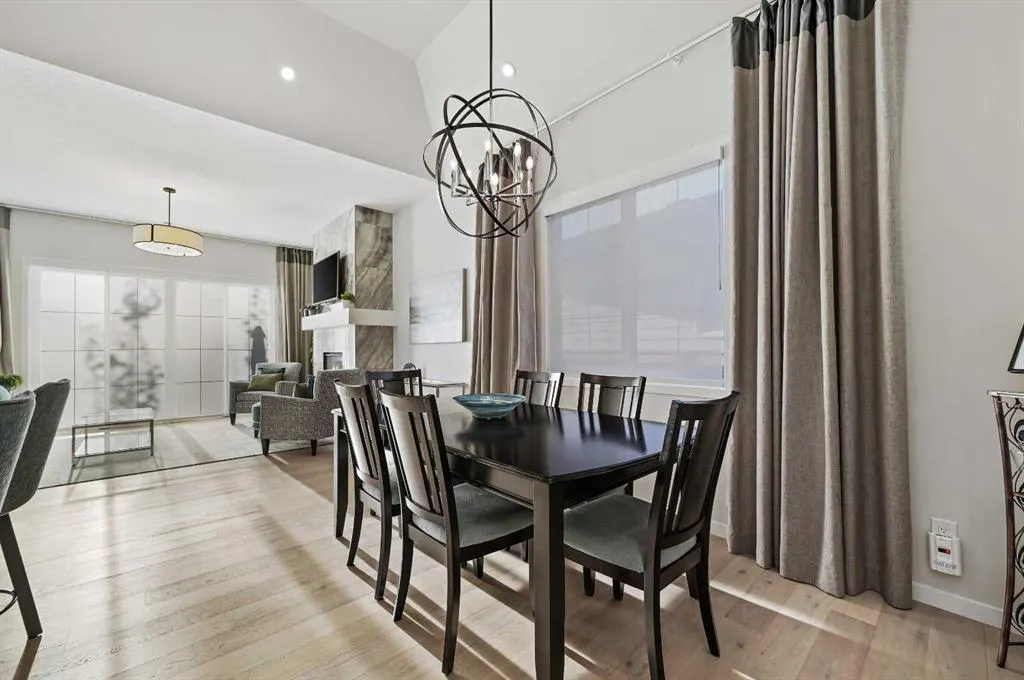 12 Cranbrook Mews SE