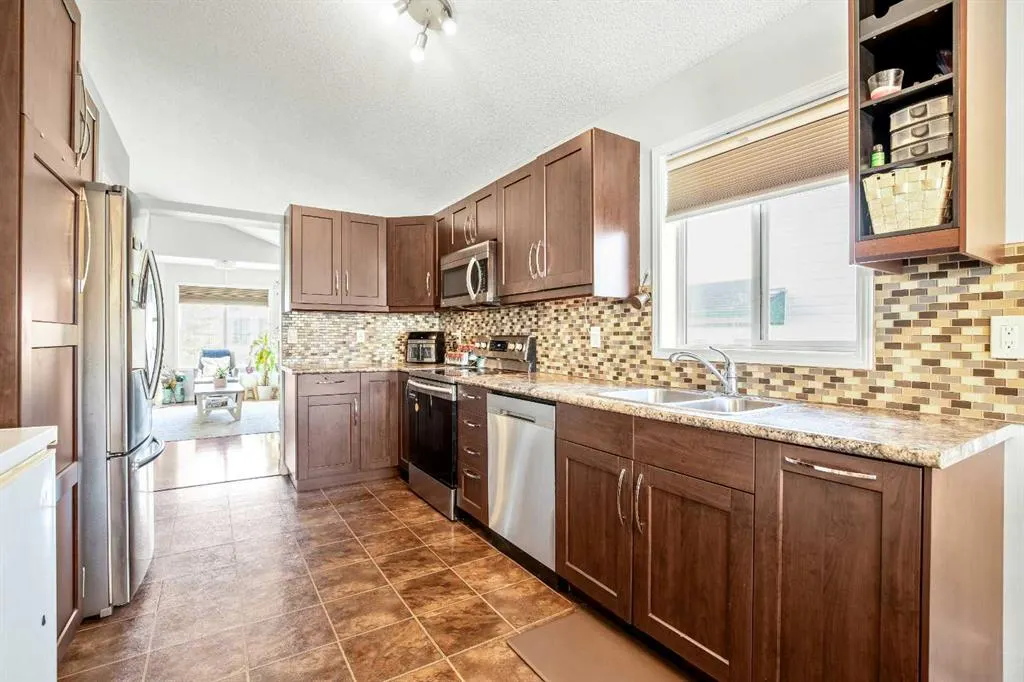 273 Mt Allan Circle SE