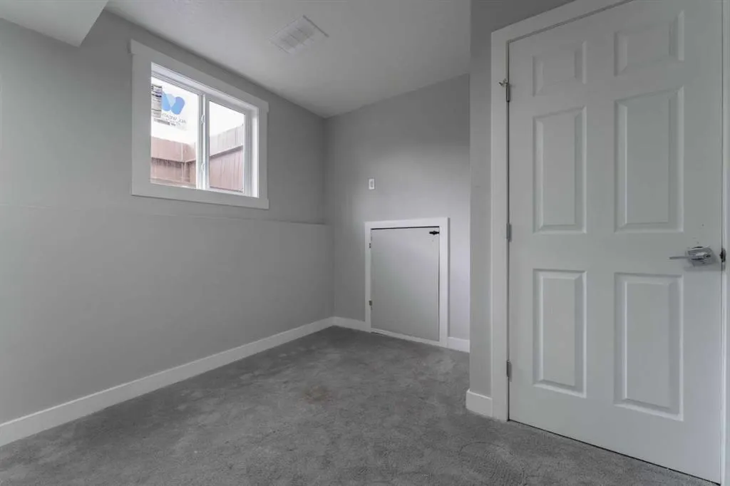 36 Whitehaven Road NE