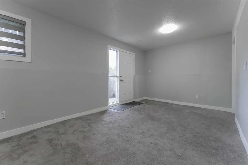 36 Whitehaven Road NE
