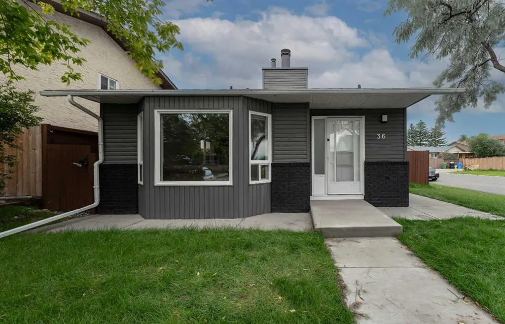 36 Whitehaven Road NE