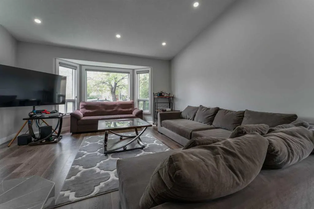 36 Whitehaven Road NE