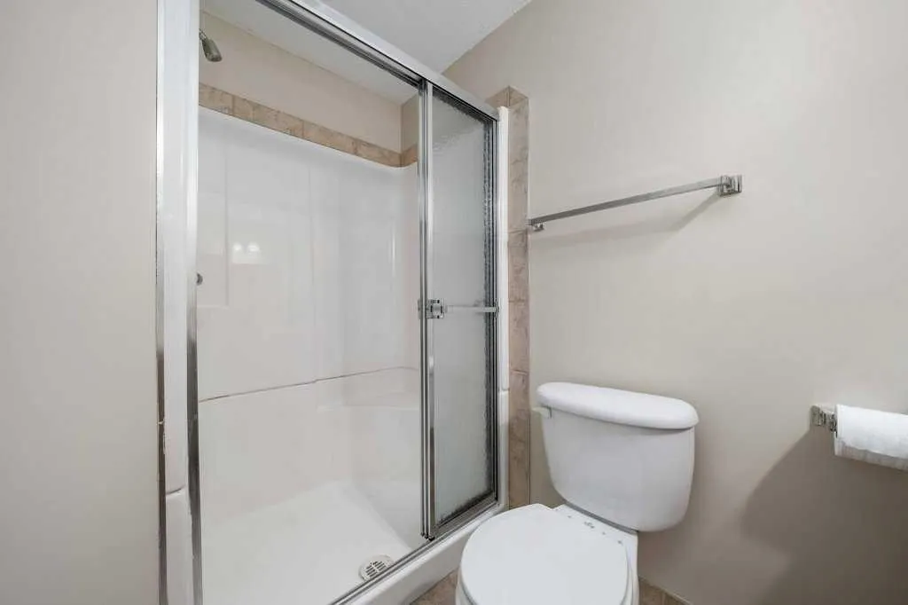 83 Stapeford Crescent SE