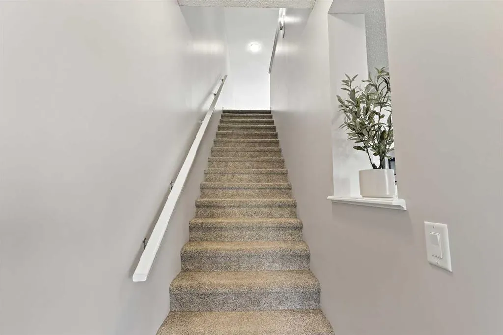 26 Chaparral Valley Common SE