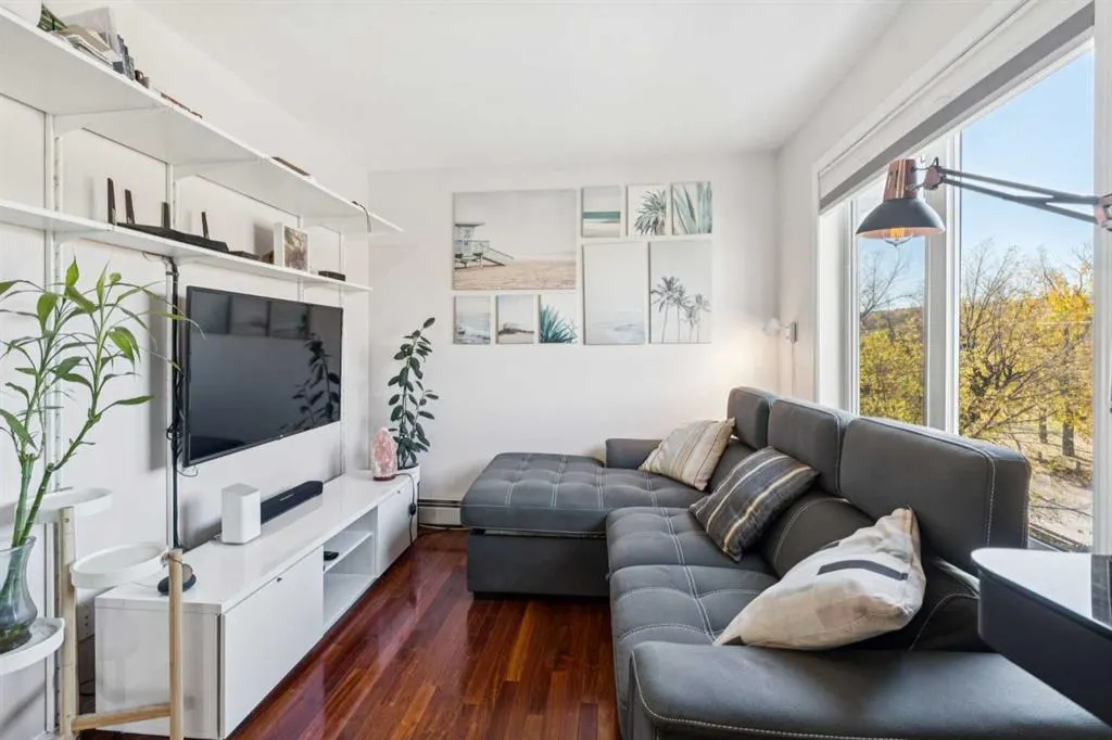 4327 75 Street NW, #303