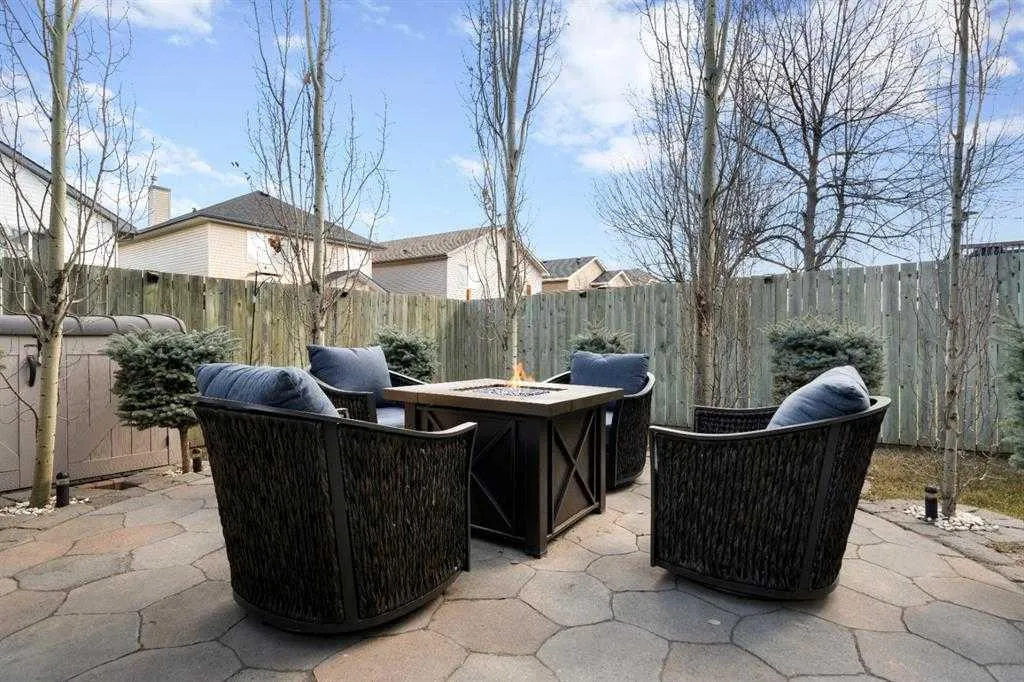 1038 Bridlemeadows Manor SW