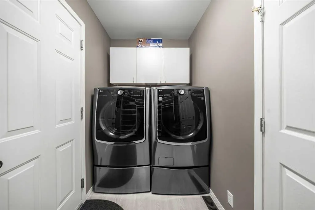 1038 Bridlemeadows Manor SW